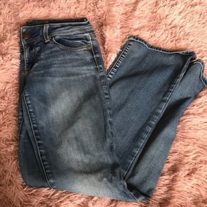 American Eagle Light Wash Jeans
